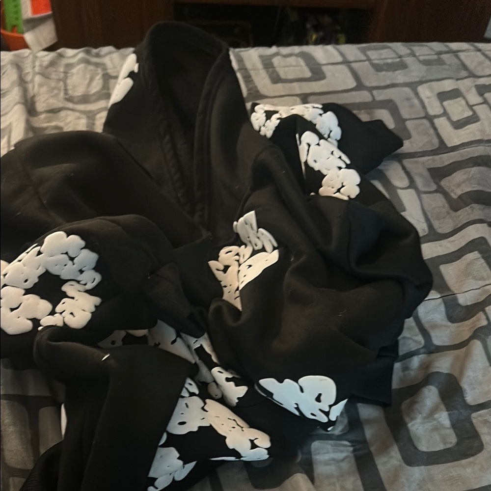 Black and White Graphic Men's Sweater